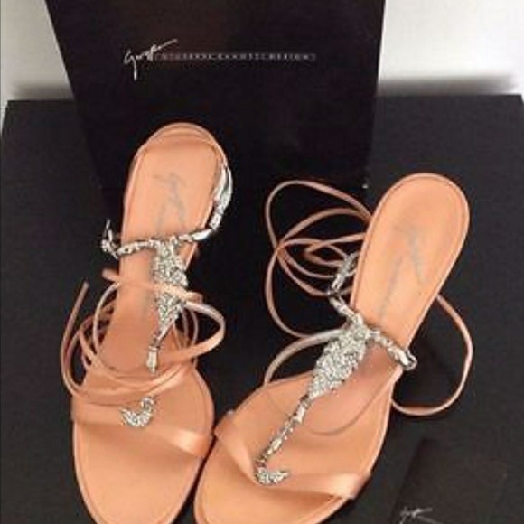 ISO Giuseppe Zanotti Scorpion Heels - Picture 2 of 2